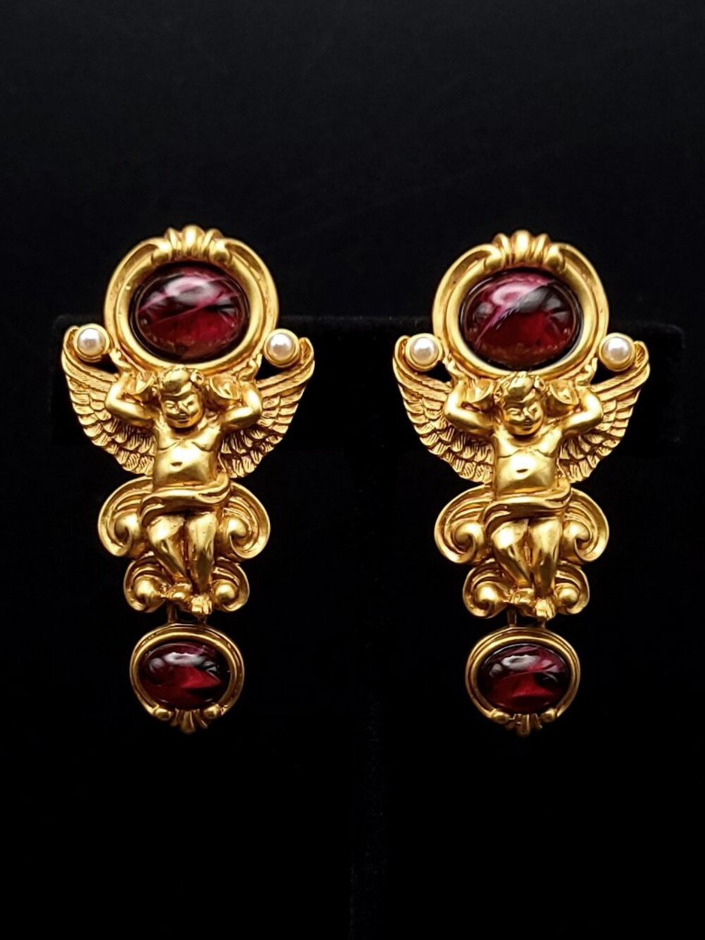 Vintage Elizabeth Taylor for Avon Gold Cherub Gilded Age Clip-On Earrings